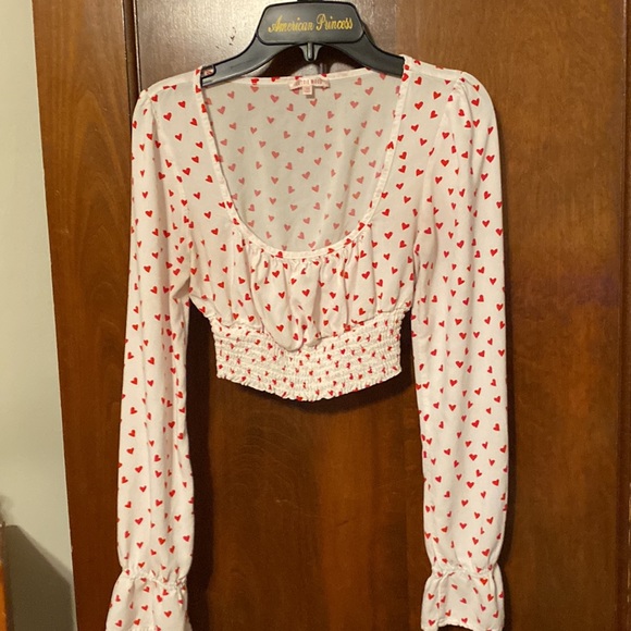 Adorable 2 piece set with ❤️ red hearts all over 😍😍😍 - Picture 4 of 16